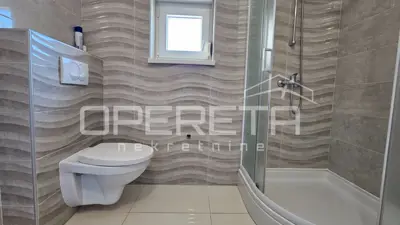 Stan 92 m², Novalja - pogled na more i tri terase - 7