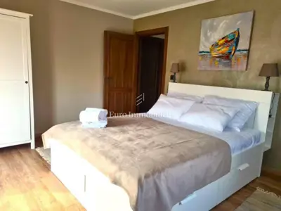 Villa 168 m², Dobrinj i okolica - grijani bazen i vrt - 16