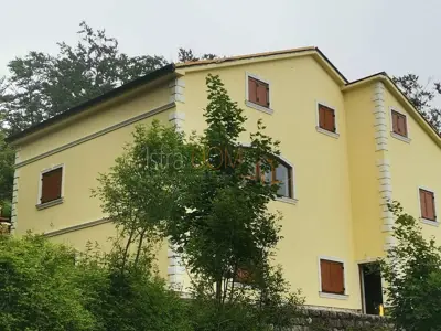Kuća 3.870 m², Vela Učka - pogled na Kvarner