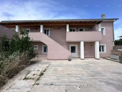 Kuća 220 m² u Medulinu, 4 spavaće sobe i 3 kupaonice - 2