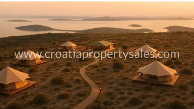 Zemljište 300.000 m², Otok Murter - uz more i pristup s obje strane
