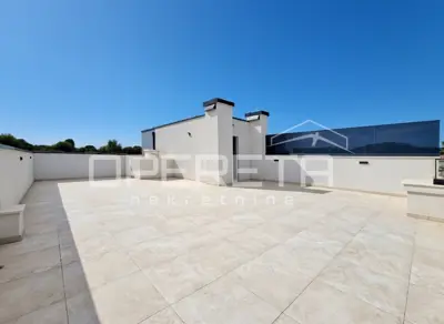 Čiovo/Trogir – useljiv Penthouse, pouzdano ulaganje u Dalmaciji! - 7