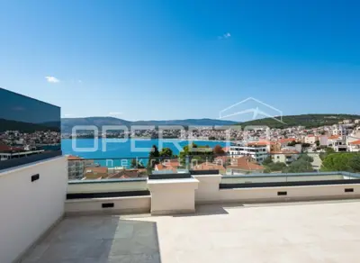 Ciovo/Trogir - bezugsfertiges Penthouse, sichere Investition in Dalmatien!
