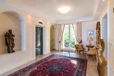 Villa 1000 m², Crveni Vrh - erste Reihe zum Meer - 11