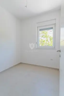 Umag okolica, kuća s vrtom blizu mora i granice! - 11