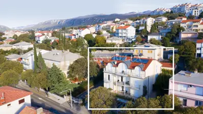 Pansion 1.150 m², Novi Vinodolski - 17 soba i restoran - 2