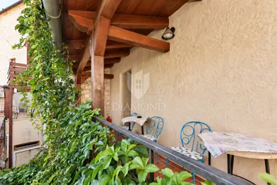 Commercial space 249 m², Bale - cafe, restaurant and 5 apartments - 19