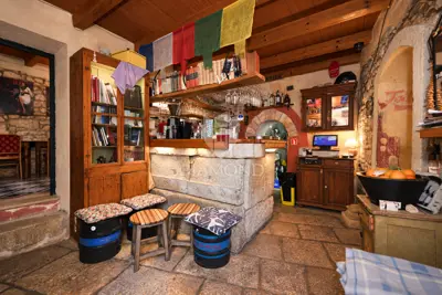 Commercial space 249 m², Bale - cafe, restaurant and 5 apartments - 10