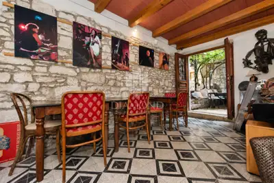 Commercial space 249 m², Bale - cafe, restaurant and 5 apartments - 9