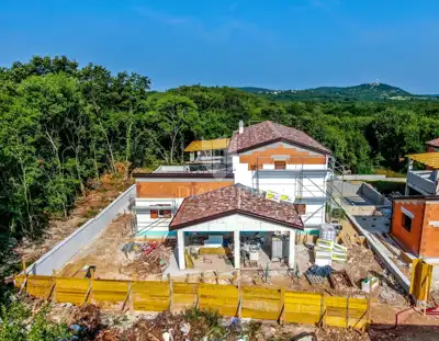New modern house with a pool in the peace of nature near Rovinj
