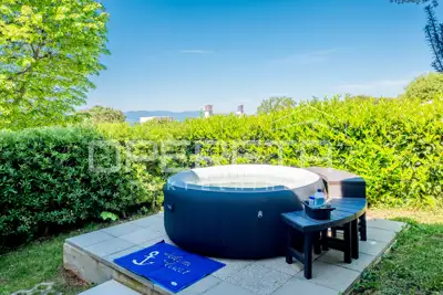 Kuća 826 m², Njivice na otoku Krku, pogled na more - 20