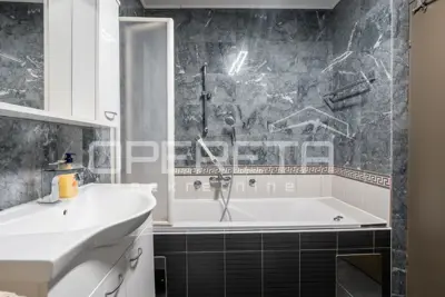 Kuća 826 m², Njivice na otoku Krku, pogled na more - 14