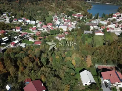 Bauland 3.219 m², Fužine - Blick auf den Bajer-See