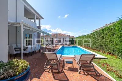 House for sale in Vabriga, 215 m²