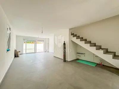 Dvojna kuća 86 m², Umag okolica, bazen i blizina mora - 6