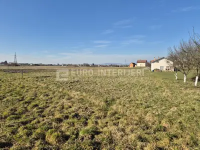 Building plot 1,011 m², Brezovica - Strmec, quiet location - 2