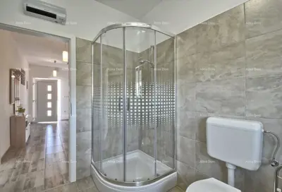 Sale of a duplex apartment with a large garden and garage, Ližnjan! - 18