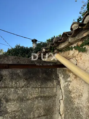 Kuće 220 m², Križišće - tri kuće za adaptaciju - 22