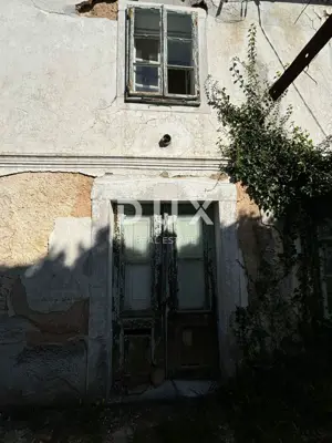 Kuće 220 m², Križišće - tri kuće za adaptaciju - 10