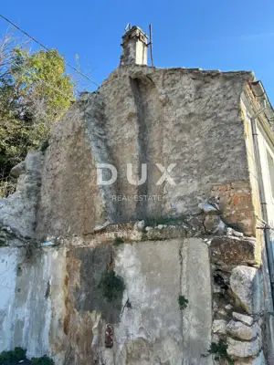 Kuće 220 m², Križišće - tri kuće za adaptaciju - 16