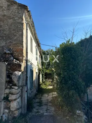 Kuće 220 m², Križišće - tri kuće za adaptaciju - 8