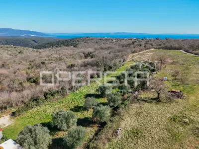 Peruški, Peruški, 3.198,00 m², 250.000,00 EUR