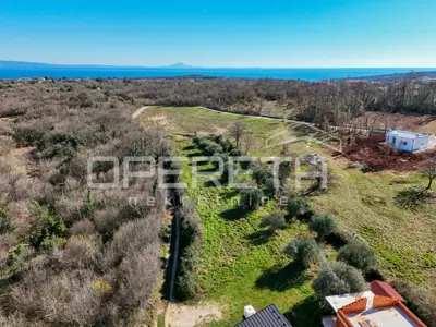 Peruški, Peruški, 3.198,00 m², 250.000,00 EUR - 2