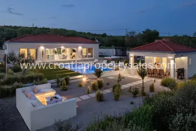 Haus, Zadar, 120 m², 700 000 € - 2