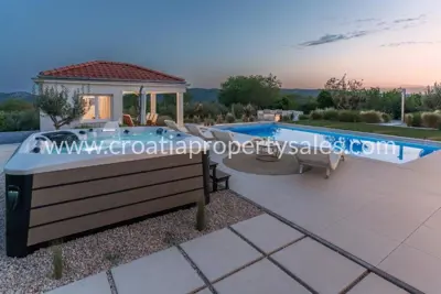 Haus, Zadar, 120 m², 700 000 € - 5