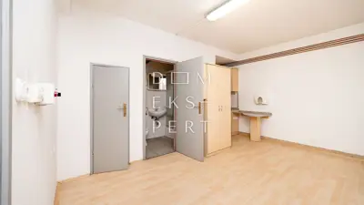 Gewerbeimmobilie zum Kauf in Trešnjevka, 110 m² - 12