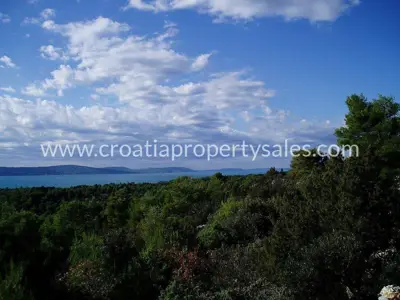 Landwirtschaftsfläche 55.827 m², Insel Brač, in Meeresnähe