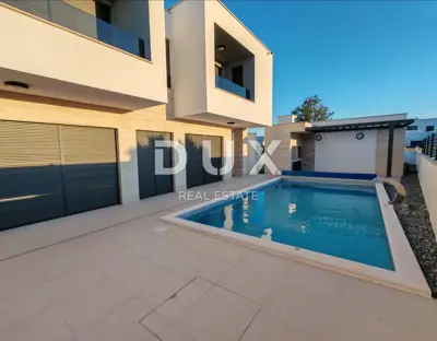 Doppelvilla 227,5 m², Zaton - beheizter Pool und Sauna