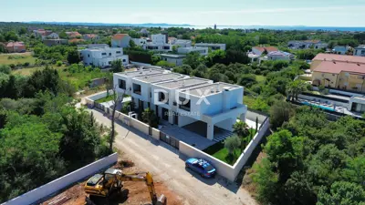 Doppelvilla 227,5 m², Zaton - beheizter Pool und Sauna - 2