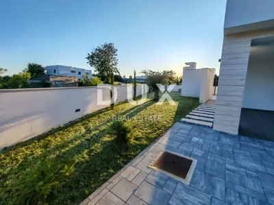 Doppelvilla 227,5 m², Zaton - beheizter Pool und Sauna - 21