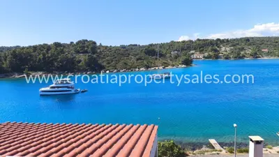 Kuća 115 m², Šolta - prvi red do mora - 15