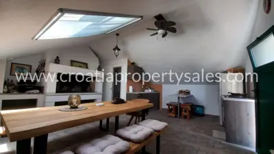 Kuća 115 m², Šolta - prvi red do mora - 7