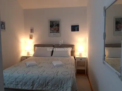 Kamena kuća 100 m², Malinska - bazen i okućnica - 20