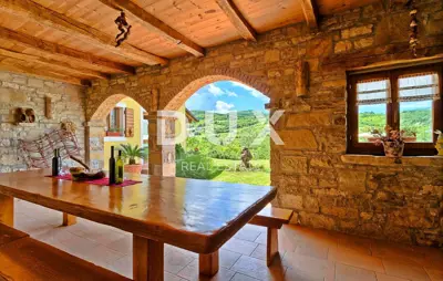 House 300 m², Motovun - pool and summer kitchen - 9