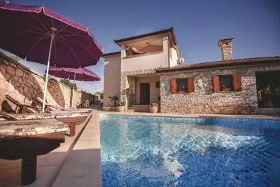 House 140 m², Marčana - pool and summer kitchen - 2