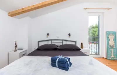 Haus 100 m², Žminj - Pool und Grundstück 785 m² - 22