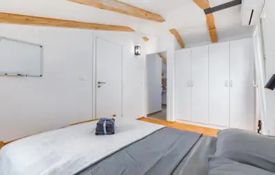 Haus 100 m², Žminj - Pool und Grundstück 785 m² - 20