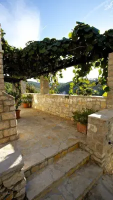 Stone house on Brač, 30 m from the sea, quiet location - 14