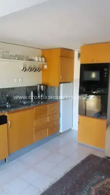 Stone house on Brač, 30 m from the sea, quiet location - 6