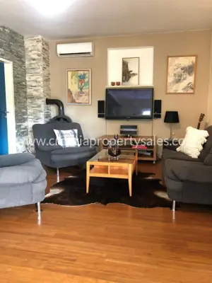 Stone house on Brač, 30 m from the sea, quiet location - 7