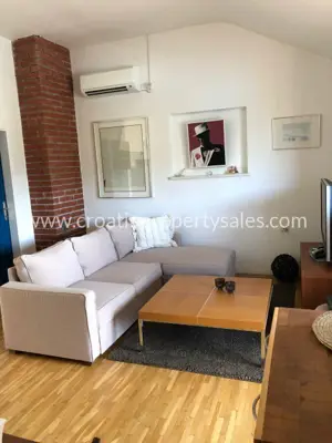 Stone house on Brač, 30 m from the sea, quiet location - 11