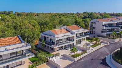 Villa 249 m², Umag - 100 m vom Meer und Strand - 15