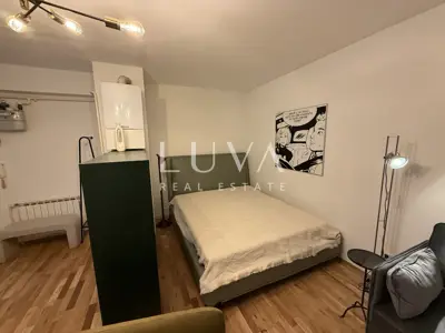 Apartment 41.4 m², Voltino - renovated and completely refurbished - 4