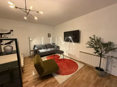 Apartment 41.4 m², Voltino - renovated and completely refurbished - 3