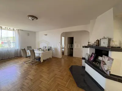 Stan 100 m² za 5 radnika