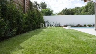 Vila 373 m², Murine - bazen i pogled na more - 10